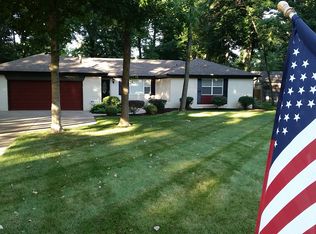 6917 Bloomfield Dr E, Indianapolis, IN
