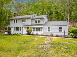 260 Rivergate Dr, Wilton, CT 06897