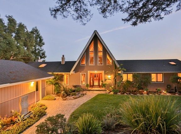 3rd image of 23490 Sunset Dr