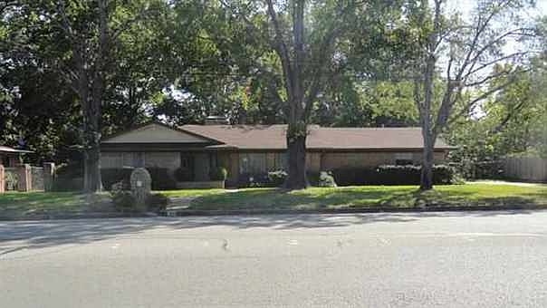 1st image of 1815 N Glenwood Blvd