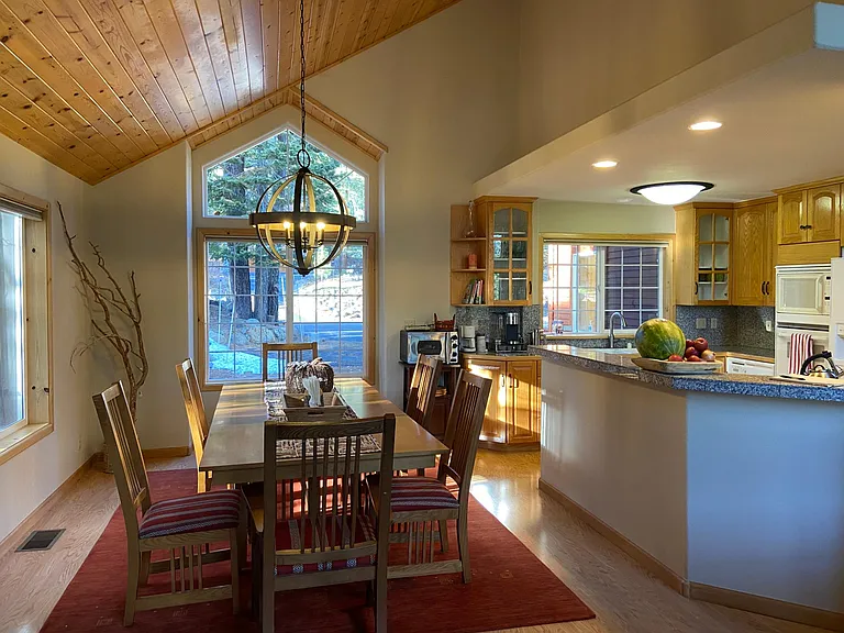 12040 Lausanne Way — Photo 7