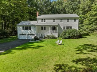 118 Benedict Hill Rd, New Canaan, CT 06840