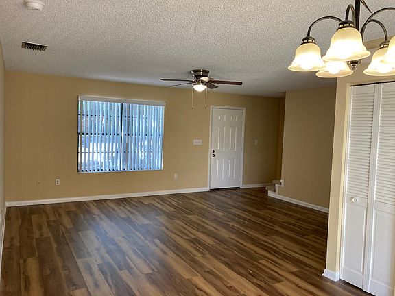 2nd image of 1800 Stewart Pl #1800