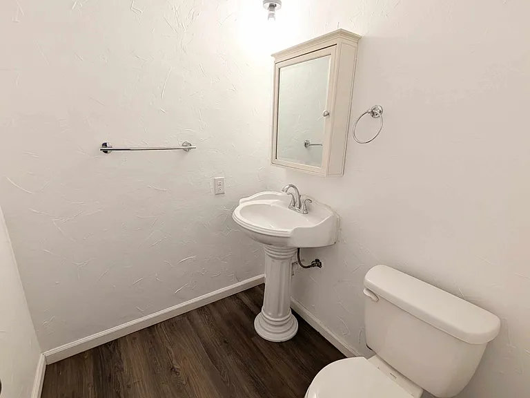 3827 N Harvard Ave — Photo 7