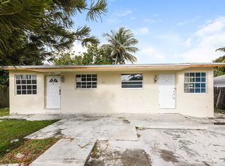 606 Phippen Rd, Dania Beach, FL 33004