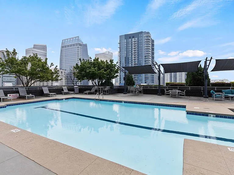 333 W Trade St #1401 — Photo 34