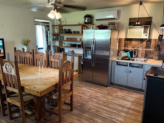 5th image of 6709 Sue Ann Ln