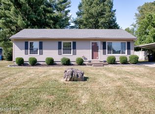8539 Confederate Place Dr, Pewee Valley, KY 40056