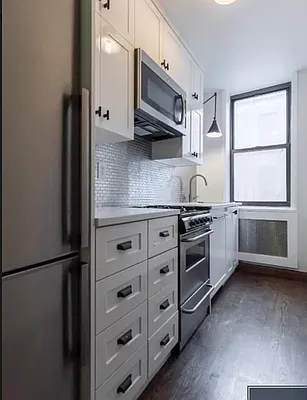 Rented by Bond New York | media 8