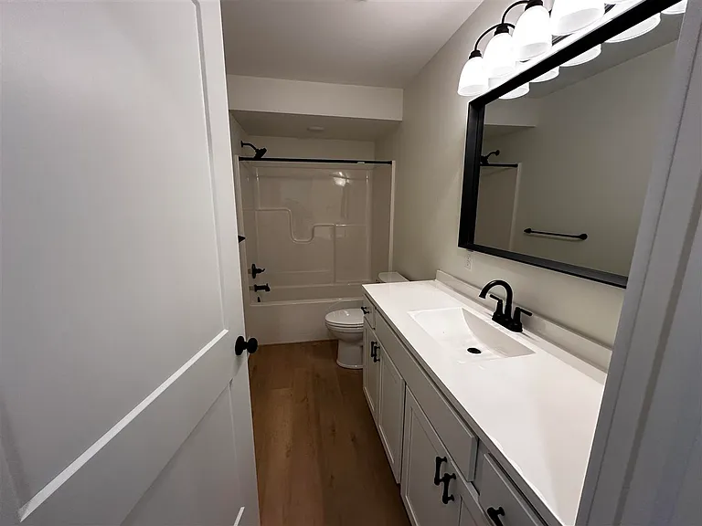 530 State St #530B — Photo 7