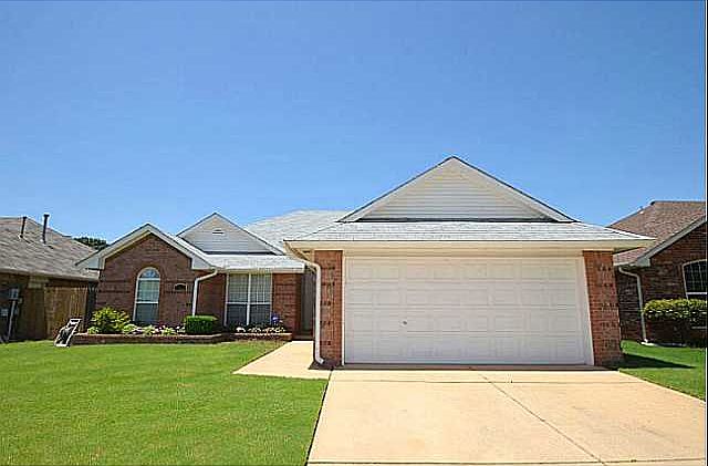 1st image of 13129 Maple Leaf Dr