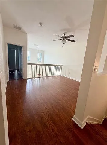 10747 NW 76th Ln — Photo 10