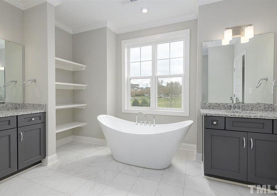 Master bathroom.