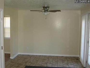 4th image of 2429 E 61st St