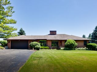 2910 N Bayview Ln, McHenry, IL
