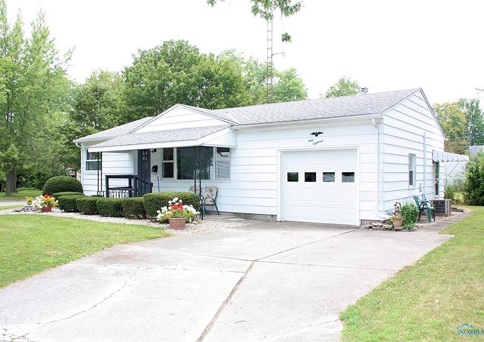 1st image of 918 Lincoln Dr