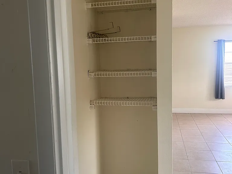 4378 Broadway St #4378 — Photo 11
