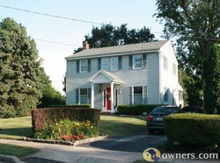 402 Beacon Hill Ln, Plymouth Meeting, PA 19462