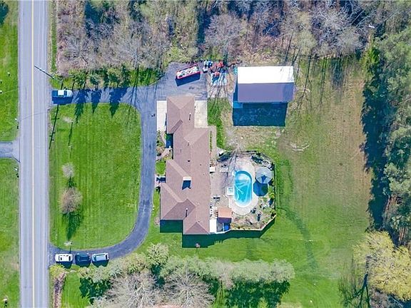 3rd image of 77 Westwood Rd