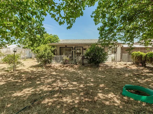 329 W Rialto Ave, Clovis, CA 93612