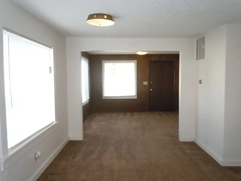 AL1700 — Photo 14