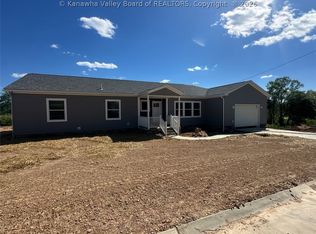 119 Copper Dr, Scott Depot, WV 25560