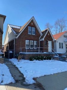 211 Manistique St, Detroit, MI, 48215