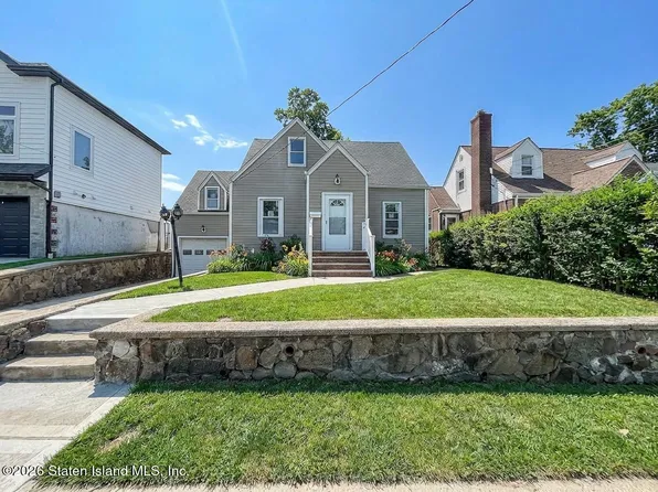 36 Sawyer Ave, Staten Island, NY 10314