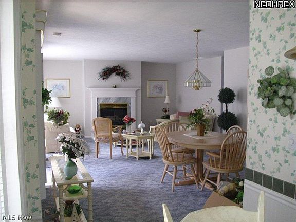 5th image of 20271 Berkshire Cir
