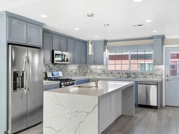 2216 N Frederic St, Burbank, CA 91504