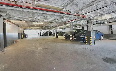 Rented by PREMIUM US INC