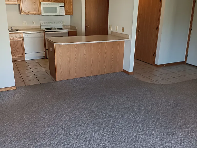 585 Kelvington Dr #3 — Photo 5