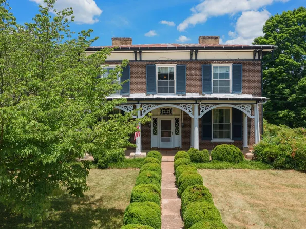 452 W Midland Trl, Lexington, VA 24450