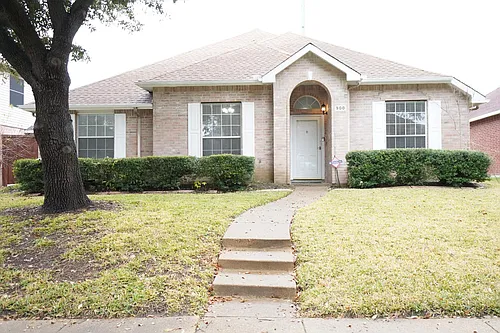 900 Sumner Dr Photo 1