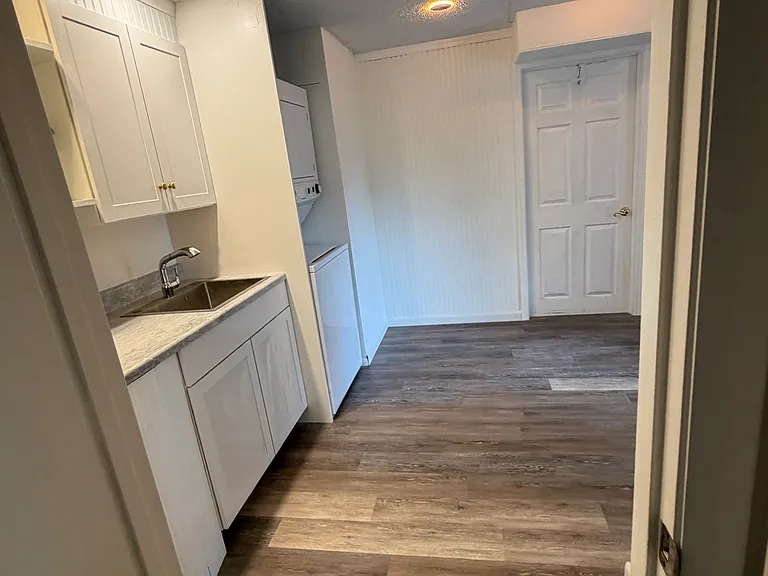 2995 Arrowhead Rd #B — Photo 7