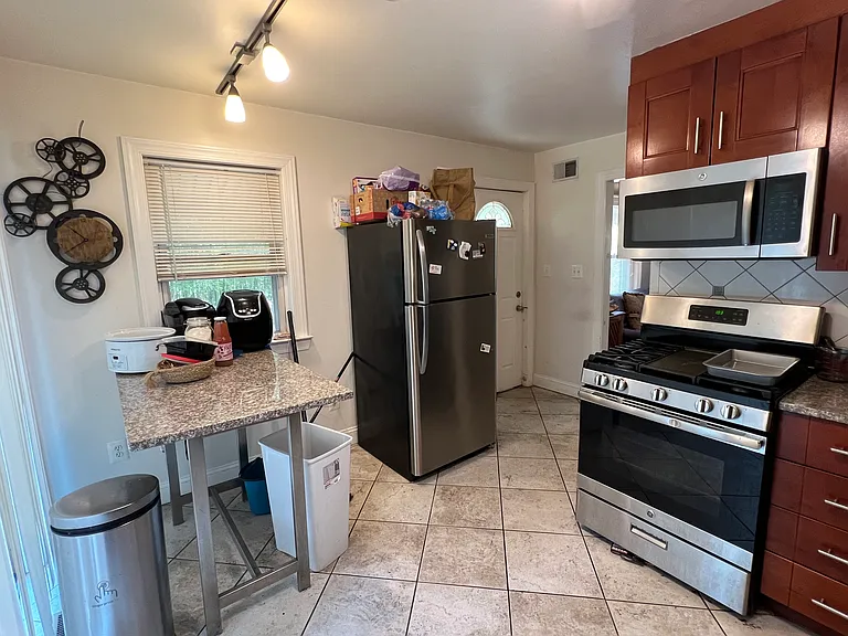 5809 31st Pl #1 — Photo 9