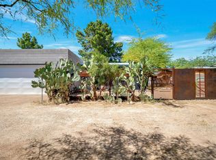 2533 E Blacklidge Dr, Tucson, AZ 85716