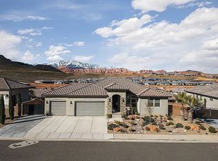 2002 N Park Grove Dr, Washington, UT 84780