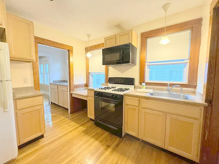 16 Irvington Rd #2 — Photo 1