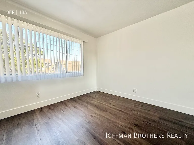 4533 Pickford St #14 — Photo 6