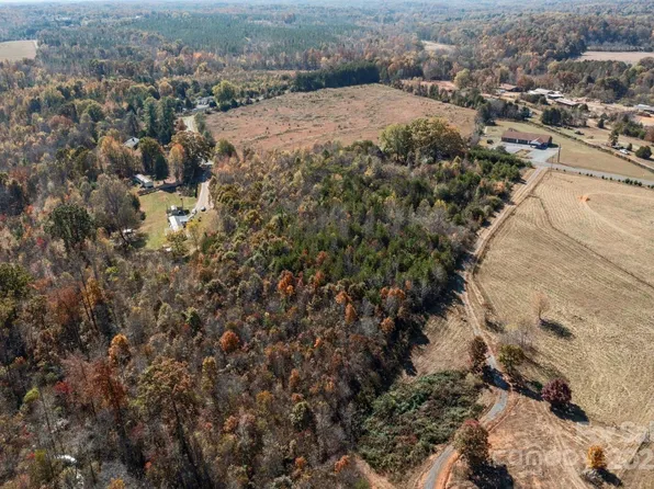 2460 Jb Rd #2, Claremont, NC 28610