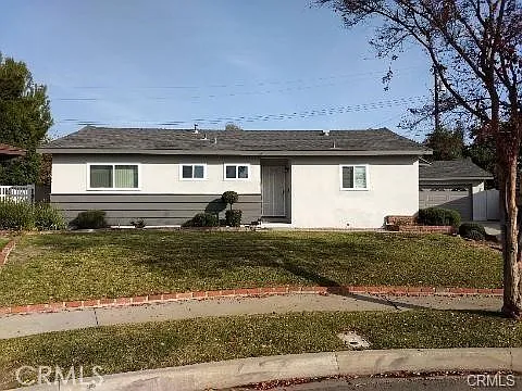 1630 Bentley Pl — Photo 2