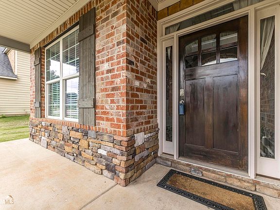 5th image of 406 Post Oak Way
