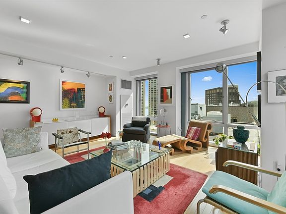 4th image of 80 Broad St #Penthouse 1202