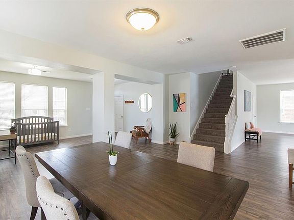 5th image of 2310 Green Mere Dr