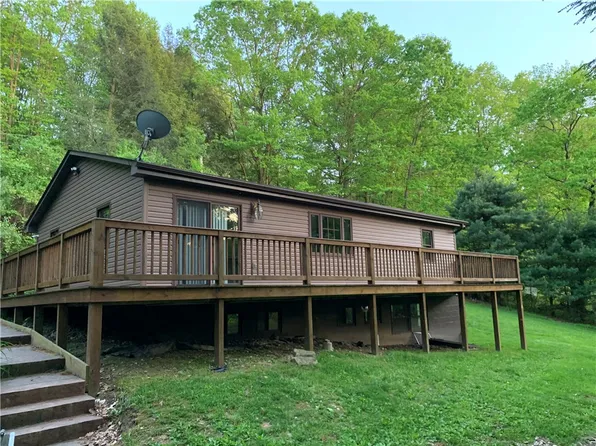 108 Stone Rd N, Kittanning, PA 16201