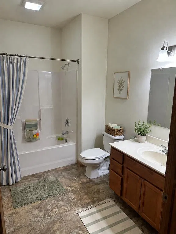 607 S Cherry Lane — Photo 4