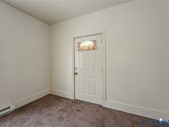 3rd image of 1047 Sussex St