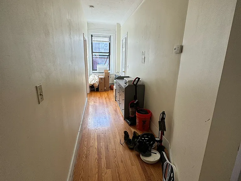 587 Beacon St #3A — Photo 4