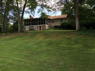 1728 E Saluda Lake Rd, Greenville, SC 29611